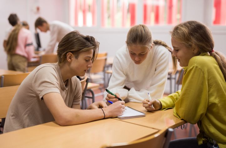   Czy doradztwo zawodowe w szkole jest obowiązkowe? Kiedy rodzic może zrezygnować z udziału dziecka w zajęciach?