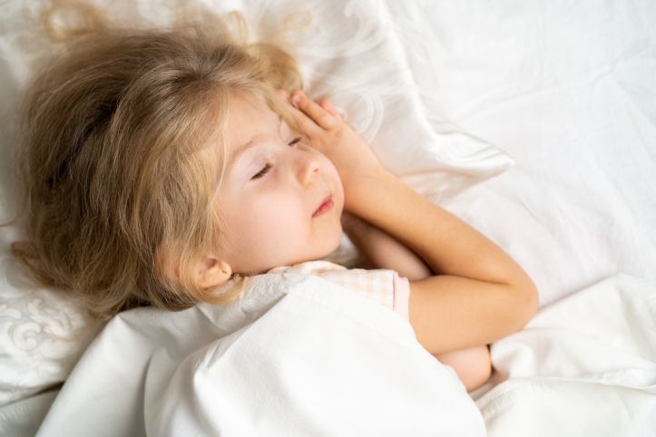 Zdrowy sen Twojego dziecka - jaką kołdrę wybrać dla dziecka?