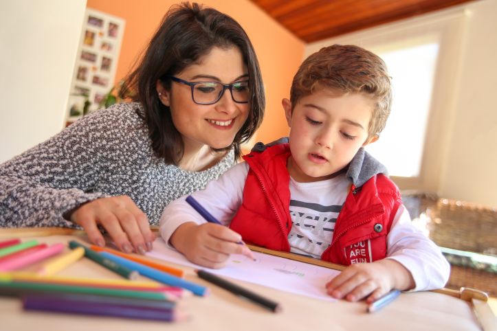 Funkcjonowanie ucznia niepełnosprawnością intelektualną w stopniu lekkim na poszczególnych etapach edukacji