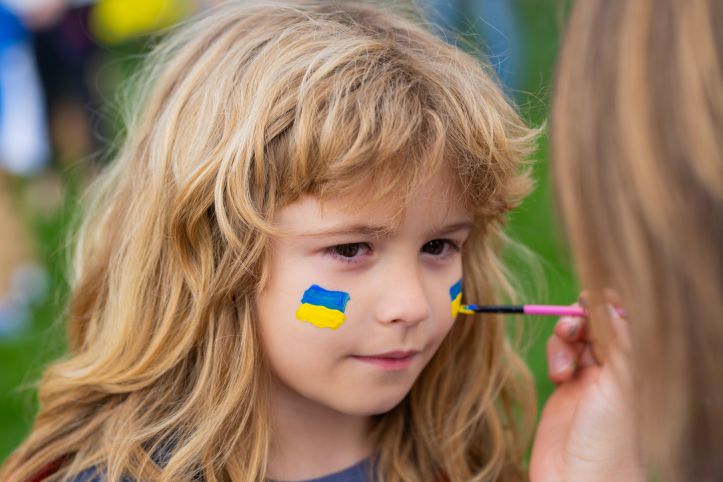 Dodatkowe miejsce w dla dziecka z Ukrainy, które przybyło do Polski przed 24 lutego 2022 r. Przedszkole i szkoła dla dzieci uchodźców