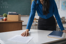 Ochrona stosunku pracy nauczyciela – kiedy przysługuje