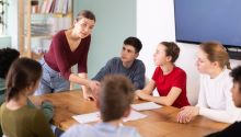 Zajęcia rozwijające kompetencje emocjonalno-społeczne – pomoc psychologiczno-pedagogiczna w przedszkolu i szkole