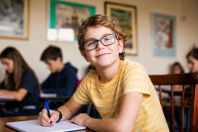 Dostosowanie wymagań edukacyjnych dla ucznia w spektrum autyzmu w szkole. Jak dostosować środowisko, metody pracy i ocenianie?