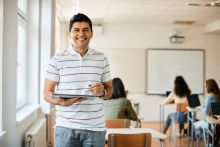   Czy nauczyciel przedmiotowy może prowadzić doradztwo zawodowe? Zasady i pensum łączone