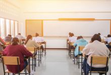 Indywidualne dostosowanie warunków egzaminu maturalnego nieujęte w komunikacie CKE – jak przygotować wniosek dotyczący potrzeb ucznia?