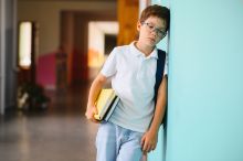 Kiedy zajęcia dodatkowe wspierają rozwój dziecka, a kiedy stają się źródłem przeciążenia? Perspektywa integracji sensorycznej