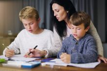 Funkcjonowanie ucznia z niepełnosprawnością intelektualną w stopniu umiarkowanym na poszczególnych etapach edukacji
