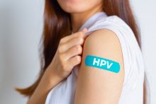 Dostępność szczepień przeciw HPV w szkołach – wyjaśnienia MEN