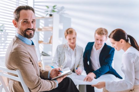 organizowanie pomocy psychologiczno-pedagogicznej we współpracy z poradnią