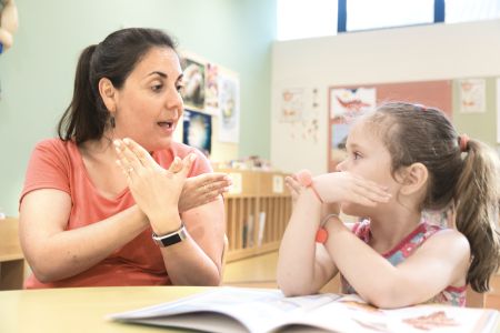 MEiN w sprawie edukacji uczniów niesłyszących i słabosłyszących