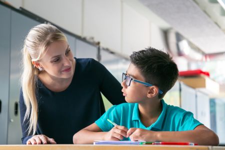 Nauczyciel bez przygotowania pedagogicznego może rozpocząć przygotowanie do zawodu