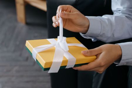 Pomysły na Dzień Nauczyciela, które zostają w pamięci dłużej niż bukiet