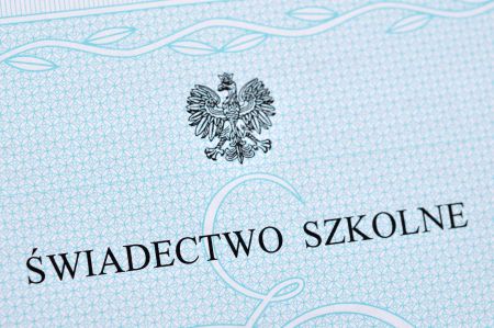   Błędne świadectwo nie wstrzymuje rekrutacji – pilny komunikat MEN