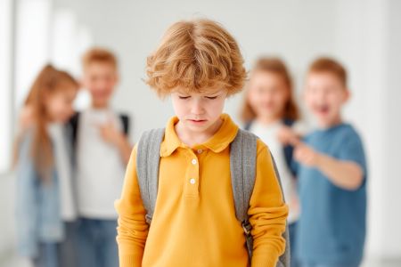 Podstawy programowe powinny uwzględniać przeciwdziałanie przemocy i dyskryminacji